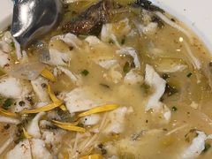 -渔语鱼酸菜鱼新川菜(来福士店)