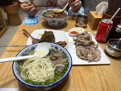 兰州清汤牛肉面-嘻小北·兰州清汤牛肉面(太平洋森活天地店)