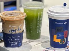 -瑞幸咖啡(长宁来福士B1层店)