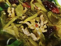 -越洋肖氏老米线(杨家坪店)