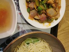 -哇蛙牛功夫面渝都料理(龙阳广场店)