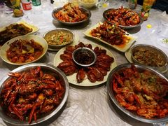 -巴厘龙虾·榜首油焖大虾(音乐学院·沿江酒馆店)