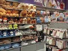 -潮品挚尚(五角场苏宁易购店)