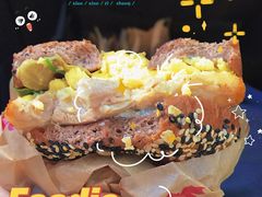 蛋香鸡腿肉贝果-Tims天好咖啡(河西万象城店)