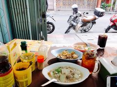 -榮泰米粉湯(Left Shop)