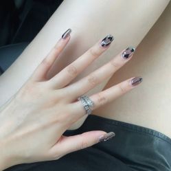 -吉吉靓甲美睫