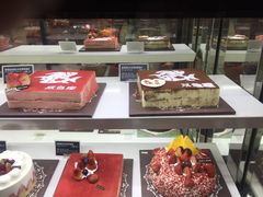 面包甜点陈列柜-多乐之日(和平伊势丹店)