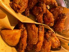 炸鸡翅一半一半-富乐满韩国正宗炸鸡韩国料理(虹泉路店)