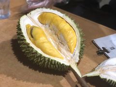 猫山王榴莲-空军山芭榴莲