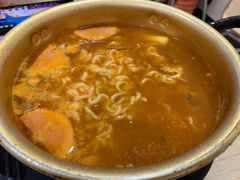 -拌来拌去石鍋拌飯(文鼎店)