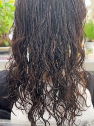 -吉艺心专业美发造型