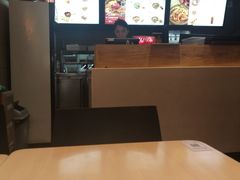 -蒙自源米线大王(东站店)