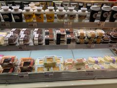 -金色麦甜糕点(面包.蛋糕.华苑店)
