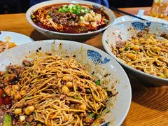 -丁丁猫重庆小面(徐州路店)