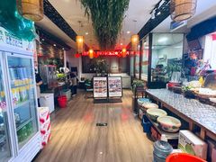 -百味地锅鸡(二店·财校分店)