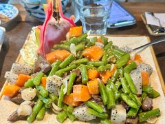火龙果百合炒牛柳-上楼私房菜(院士路店)