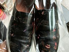 -京伟修鞋洗鞋奢侈品皮具护理店