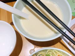 豆浆-食膳公园包子铺(烈士公园店)