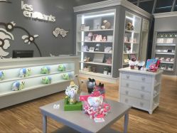 -丽婴房(七莘路店)