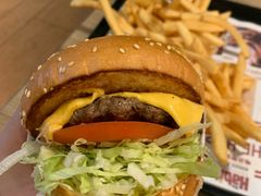 -The Habit Burger Grill 哈比特汉堡(复兴soho店)