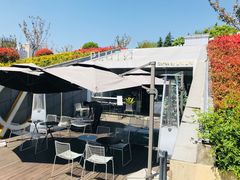 -UNI UNI(环亚凯瑟琳店)