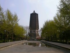 -玲珑塔公园