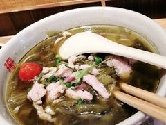 -呼啦面馆·头牌豌杂面(爱琴海店)
