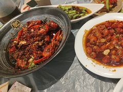 -肥肥虾庄·金牌油焖大虾(东湖欢乐谷店)