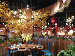 大堂-老滇山寨•云南特色菜•地方菜•民族风情歌舞表演(金碧店)