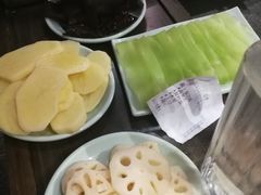 -红九格老火锅(三峡广场店)