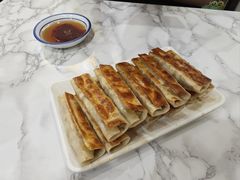 韭黄牛肉锅贴-雅沛轩锅贴八宝粥(回民街店)