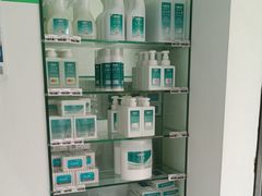 -福奈特洗衣·洗鞋·奢侈品护理(长阳路店)