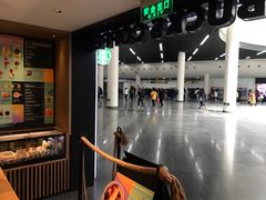 -星巴克(西藏路店)