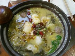 -周鱼小馆石锅酸菜鱼(活力汇店)