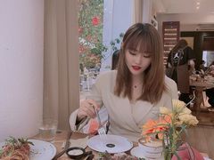 -Mark&Mars Restaurant