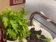 -犇鼎牛潮汕牛肉火锅(新辰里学清路店)