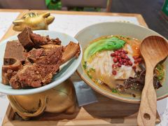 -百春原湖南牛肉粉(百联世纪店)