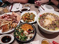 -六泰居·尔滨地标·东北菜(泰山路店)