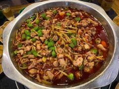 鲜锅兔-盐井记·自贡美蛙鲜锅兔(中和店)
