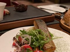 -恰餐厅及酒吧 CHAR Bar & Grill (北京丽都皇冠假日店)