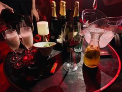 -Bo Lounge & BOA Club