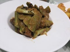 黄瓜拌油条-闫府私房菜(经四路万达店)