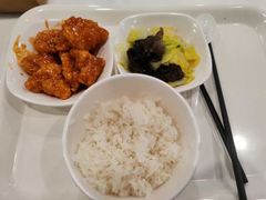 -浦东图书馆读者餐厅