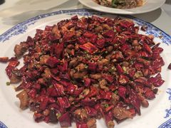 重庆辣子鸡-渝信川菜 · 川味家常菜(财富购物中心店)