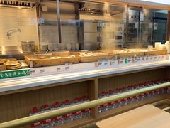 面包甜点陈列柜-老乡鸡(西岸凤巢店)