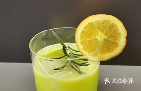 Grapefruit Tonic Cold Brew
