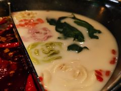 -湊湊火锅·茶憩(新中关购物中心店)