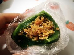 咸蛋黄肉松粉青团-白玉兰食品甜凤店(合生汇店)