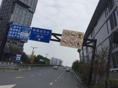 -杭州东站-停车场