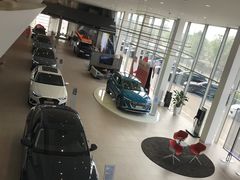 -深圳锦龙奥迪4S店(前海店)